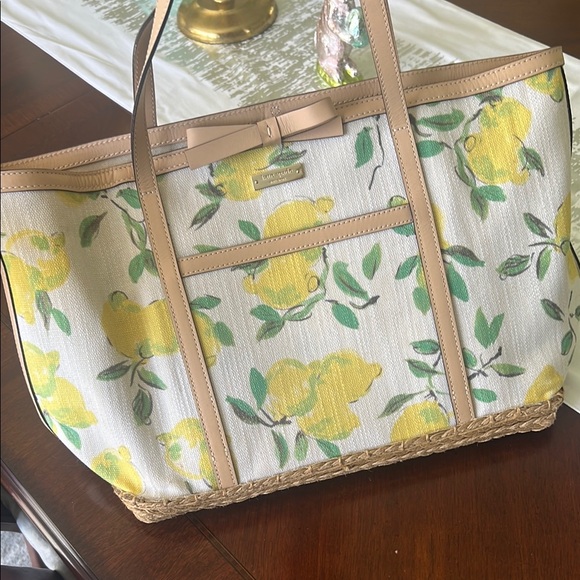 Floral Tote Bag with Yellow and Green Design - Picture 1 of 3